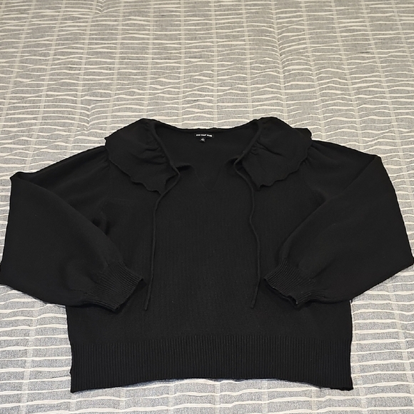 NWOT Who What Wear Women's Black Knit Ruffle Tie-Neck Sweater Size L Large - Picture 3 of 6